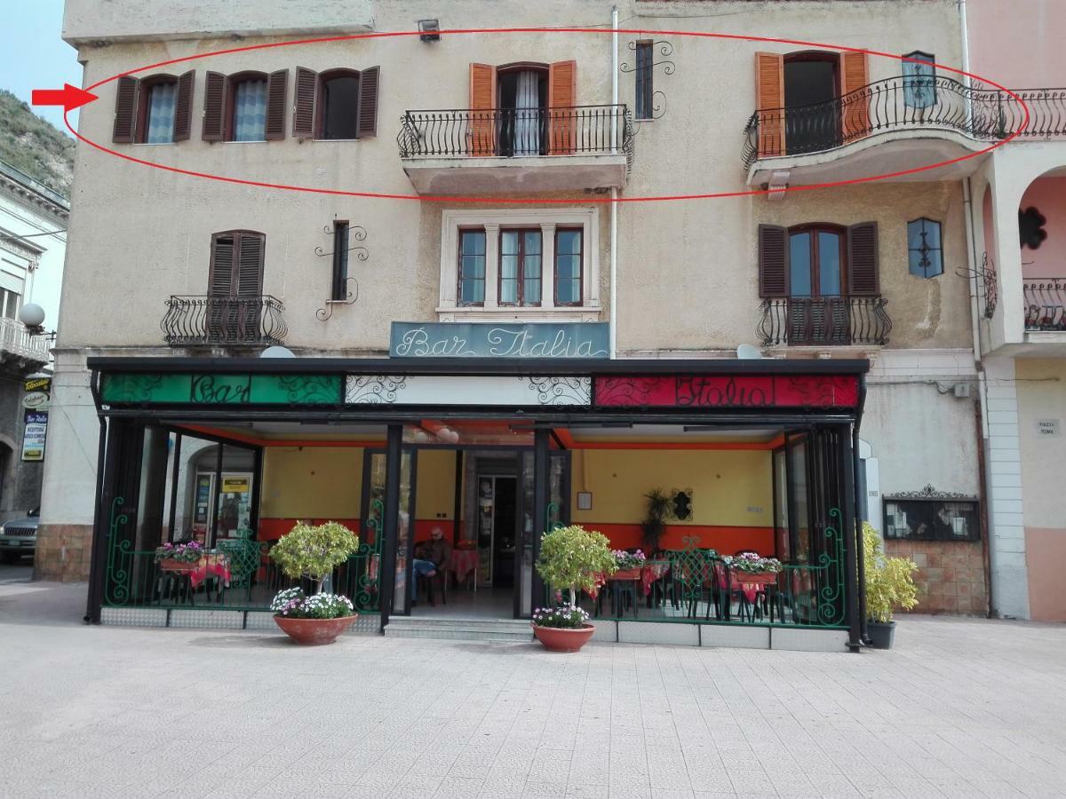 شقة Plaza جيارديني ناكسوس المظهر الخارجي الصورة